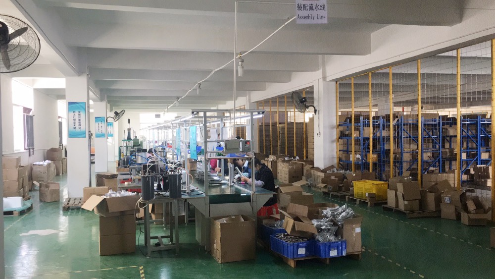 rb88走天皇:吉利撑起地通控股IPO余德友发愁6000万坏账短债缺口43亿仍分红9992万